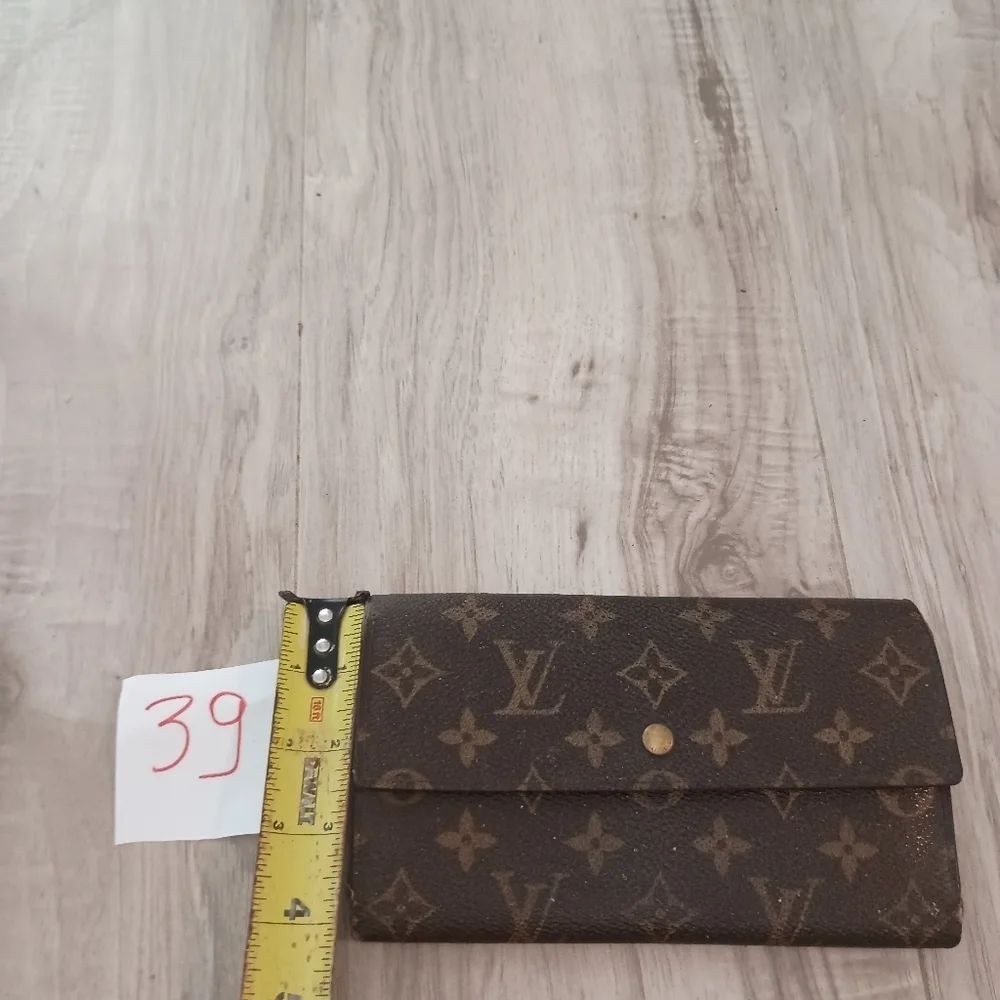 Authentic LOUIS VUITTON Monogram Porte Tresor International Trifold Wallet